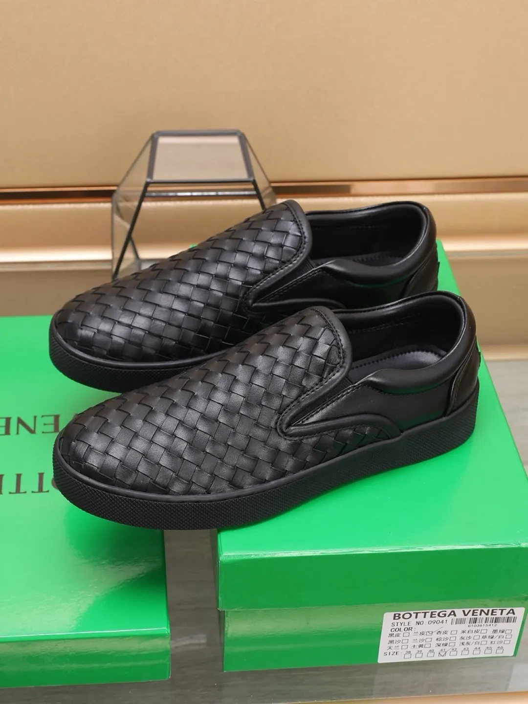 Men's men's shoes💰Men's shoes💰480💰🔥[BV] series of top purchasing agents🔍Imported first-layer cowhide woven surface, cowhide foot pads lining environmentally friendly ♻️Does not fade, 💪Sole: Rubber combination original factory special outsole ⚠Original and single goods 🔍🔍You can come in and out at will, welcome to compare ⚠Number of sizes: 38-44